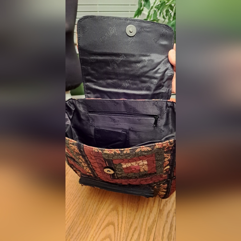 Donna Sharp quilted backpack - Picture 3 of 8